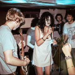 Never crying (live at Croakhouse)