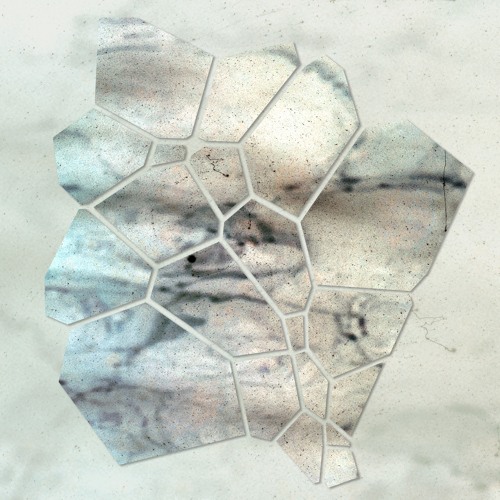 Stream Glass Garden 003 döb — The Heart of a Molecule by Glass Garden