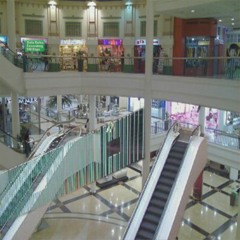 Shopping 〈 mall 〉