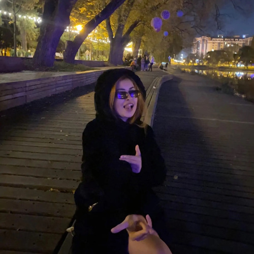 Bad Bunny - la calle bota Fuego