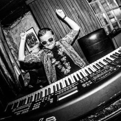 2021.10.08.Bjergsted1301.SimonEismannBachMessengers - 01 - Jesus - Intro