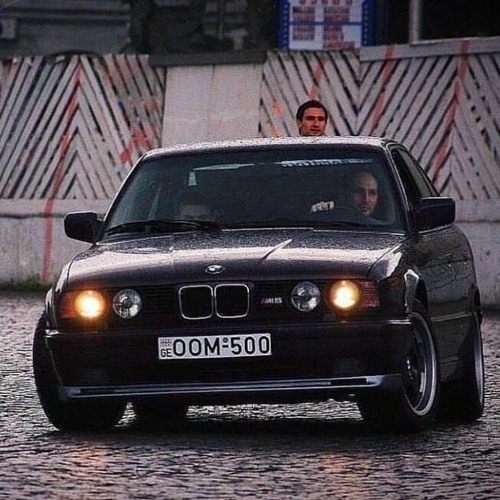 Stream GTA IV - Soviet Connection (New mixed Intro by B0BtheR0SS) by  wojak.exe | Listen online for free on SoundCloud