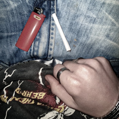 hanginG (prod. m3jzy77 , Joezee)