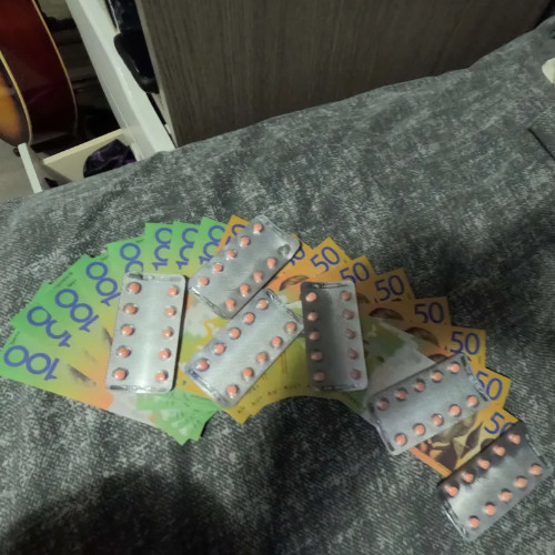 I Don't Save No Hoe (2)