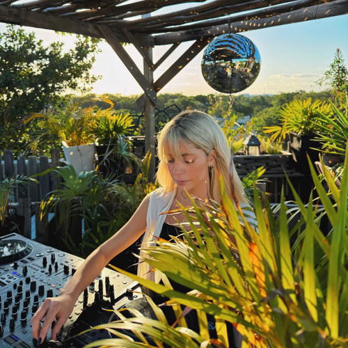 Julia Cruz Melodic Techno Sunset Mix 2024 By @Ephimeratulum