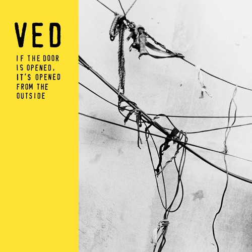 KM059 VED - If the door is opened it's opened from the outside PREVIEW