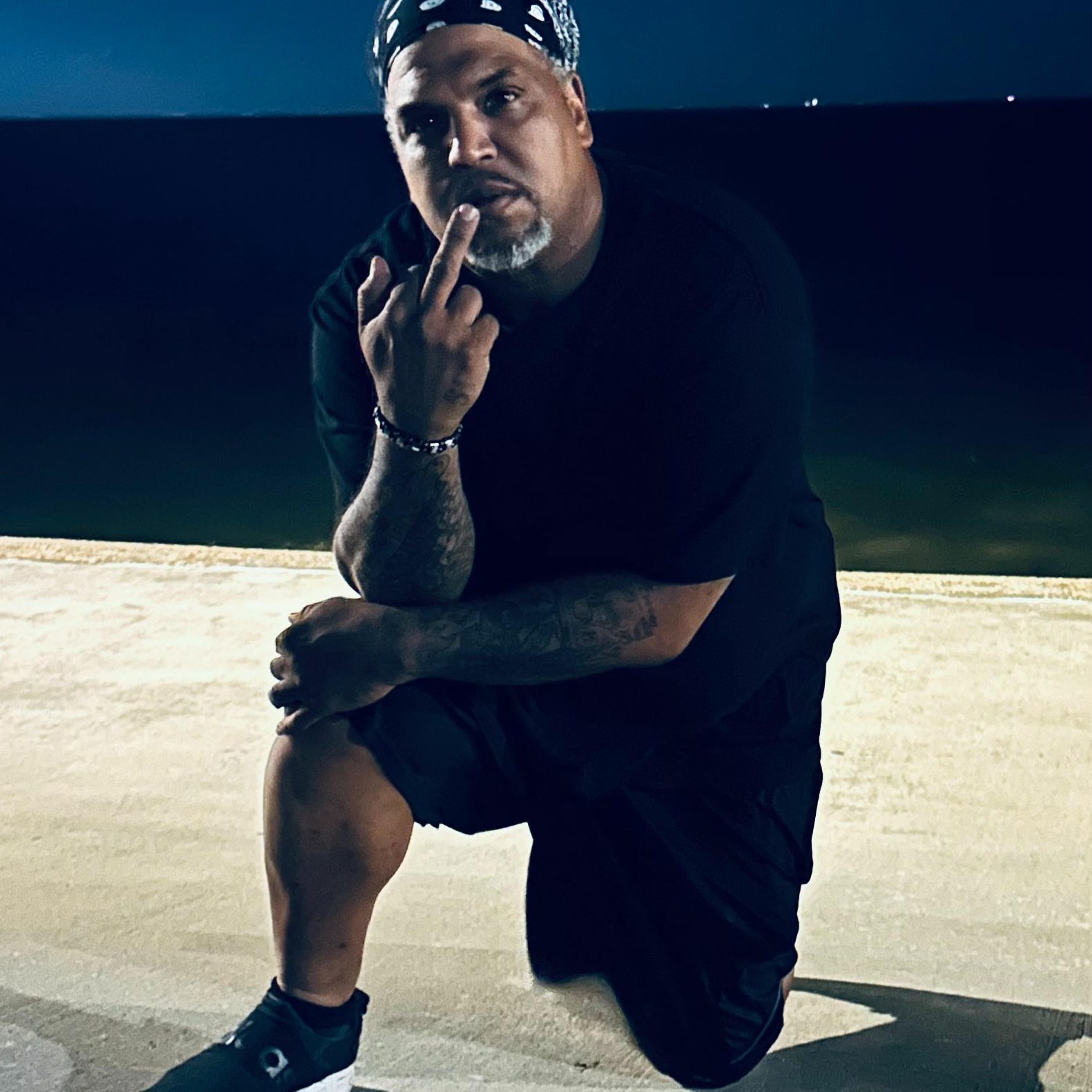 authorkingsteelo@gmail.com