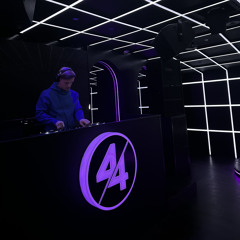 Minimal Tech House 24’