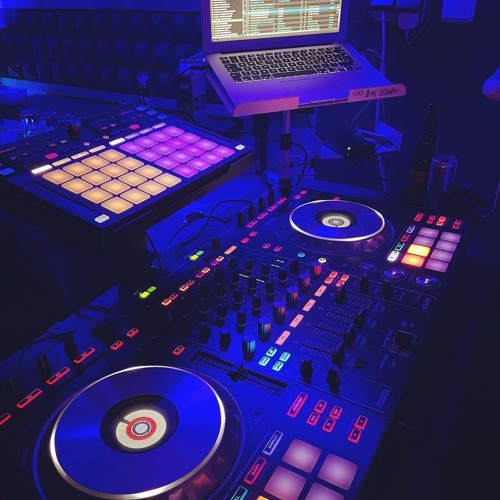 New Intro Dreamcast + vocal Paula