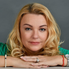 Premier - Horváth Valéria