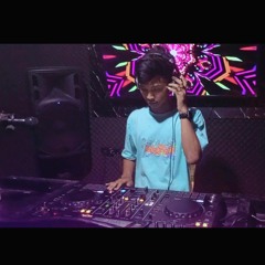 DJ • DICKY KOCAY ~ ILIR7-CINTA TERLARANG & DENGARLAH BINTANG HATIKU RMX ON-THEMIX.mp3