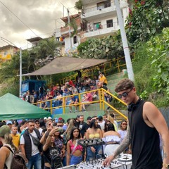 Mike Morrisey @ Comuna 13 - Medellin, Colombia - 14/11/22