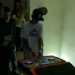 MEDALLO CITY FT STY VELEZ DJ