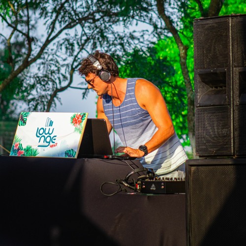 Debom DJ Set at Lownge Techno Stage