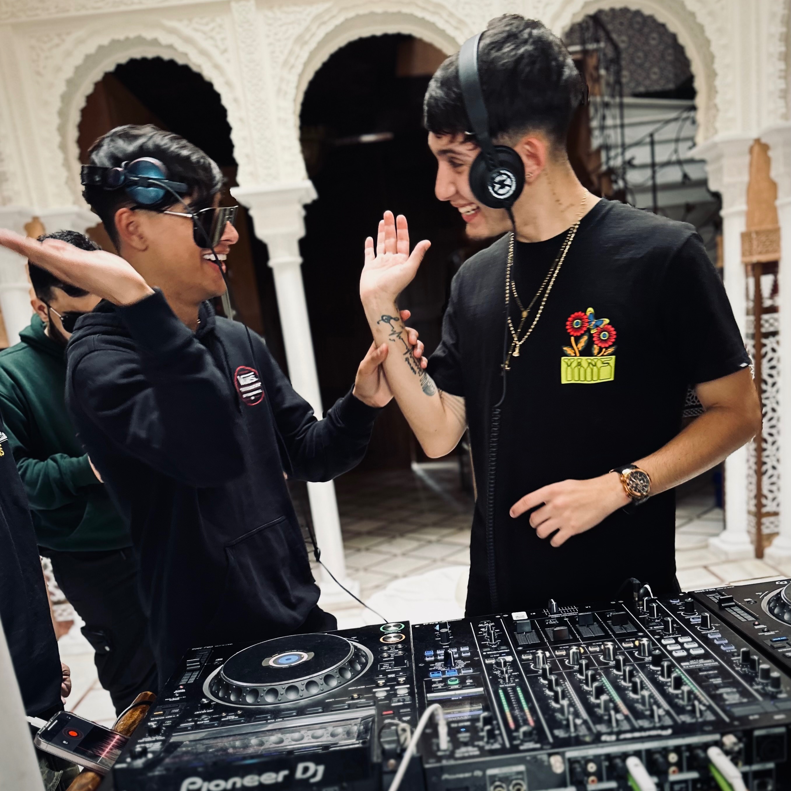 ᐯIᗪᗩ ᗷᑌEᑎᗩ -ᴅᴀɴɪᴇʟ ᴊɪᴍᴇɴᴇᴢ 𝐁2𝐁 ʏᴏsʟᴇʀᴠɪ ᴍᴇɴᴅᴇᴢ – ₒₙ ₘₐᴅᵣᵢᴅ🇪🇸🇻🇪