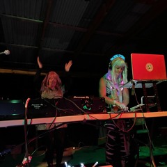 THE WIZARD BITCHES - Lorne doof Q6