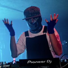 Cutter Makes Riddim?