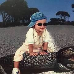 ÔNG BÀ GIÀ TAO LO HẾT - TÚ MINH