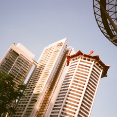 moving on (paramore)