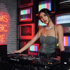 Melodic Techno & Progressive House DJ Mix by YOUNA (03)