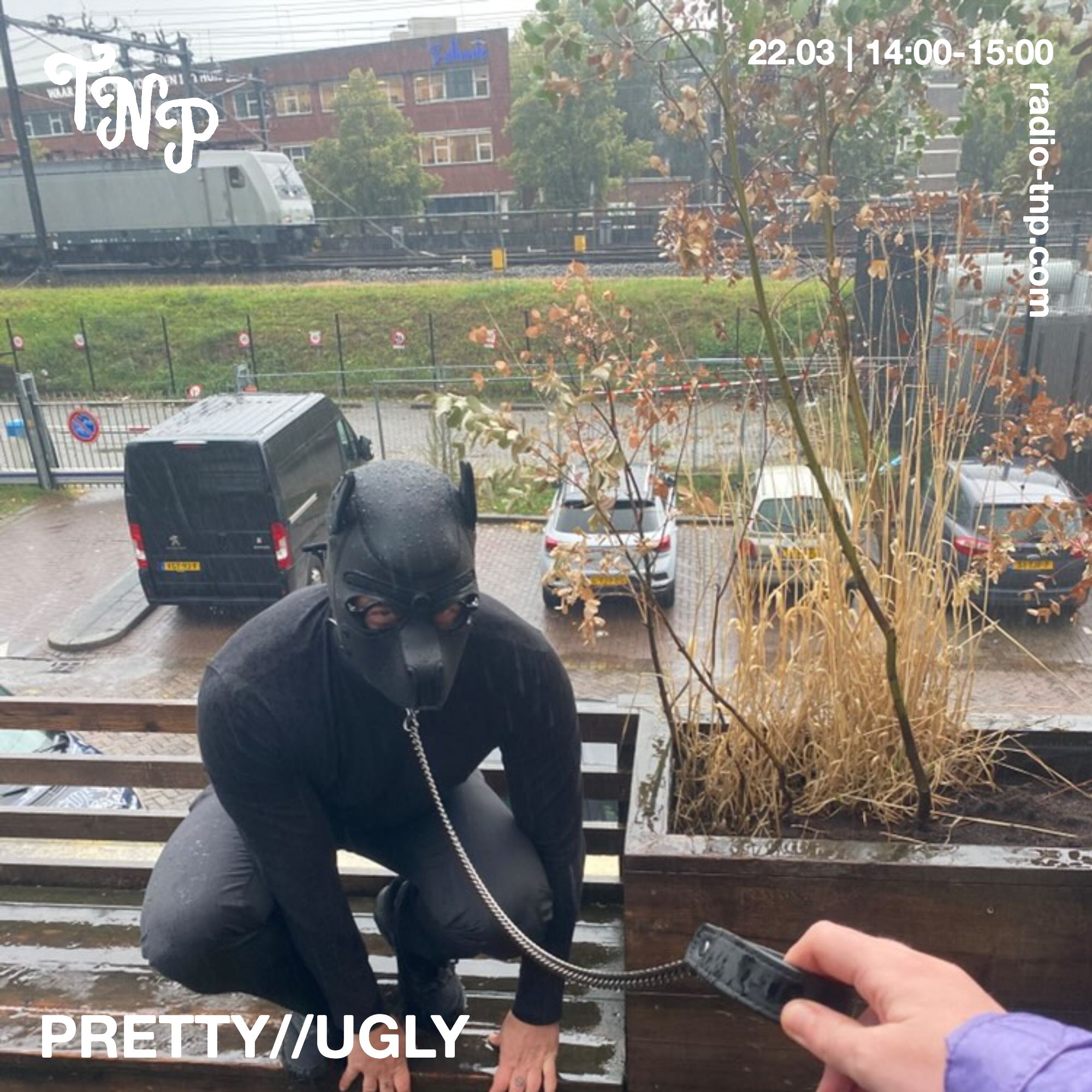 Pretty//Ugly