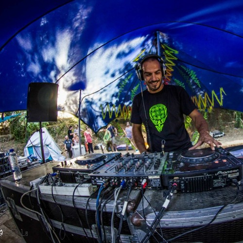 Quantun Digits Rec Podcast # 002- Grumpy Gnome Garden
