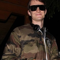 В Гоcтях У Tony