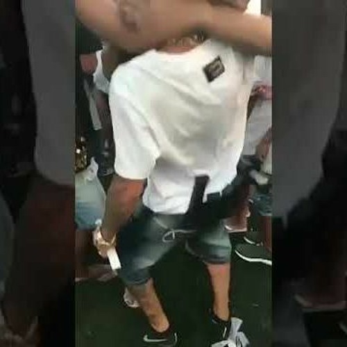 - SARRA NO MENOR QUE TA DE GLOCK NA CINTURA VERSAO CPX ((JORGINHO DA PENHA))