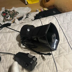 김시훈이 자토바이 타고 델타 부서진 노래