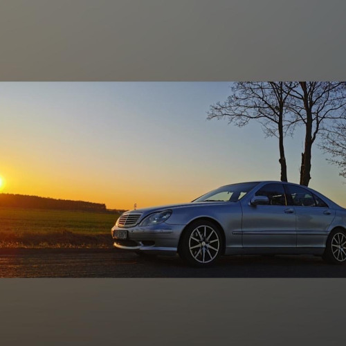 Взгляд_смотрит_в_небо_cover_Многоточие