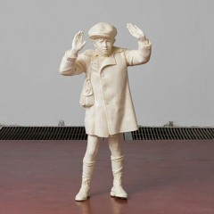 بعد ما كانت غريبه اصبحت مني قريبة