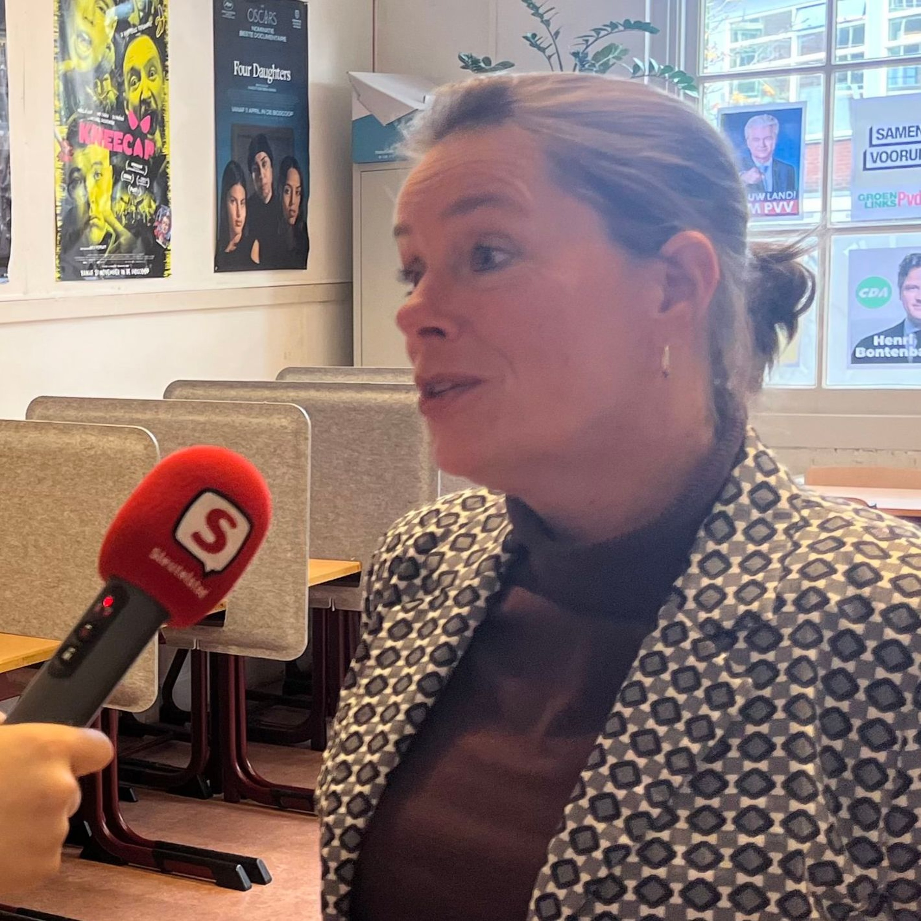 2025-10-28 Yvonne Kerkvliet, Boet en stemmers over de studentenverkiezingen op het Bona episode artwork