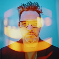 Play / HER CZARNIECKI