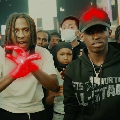 Pass Off (feat. Sdot Go)