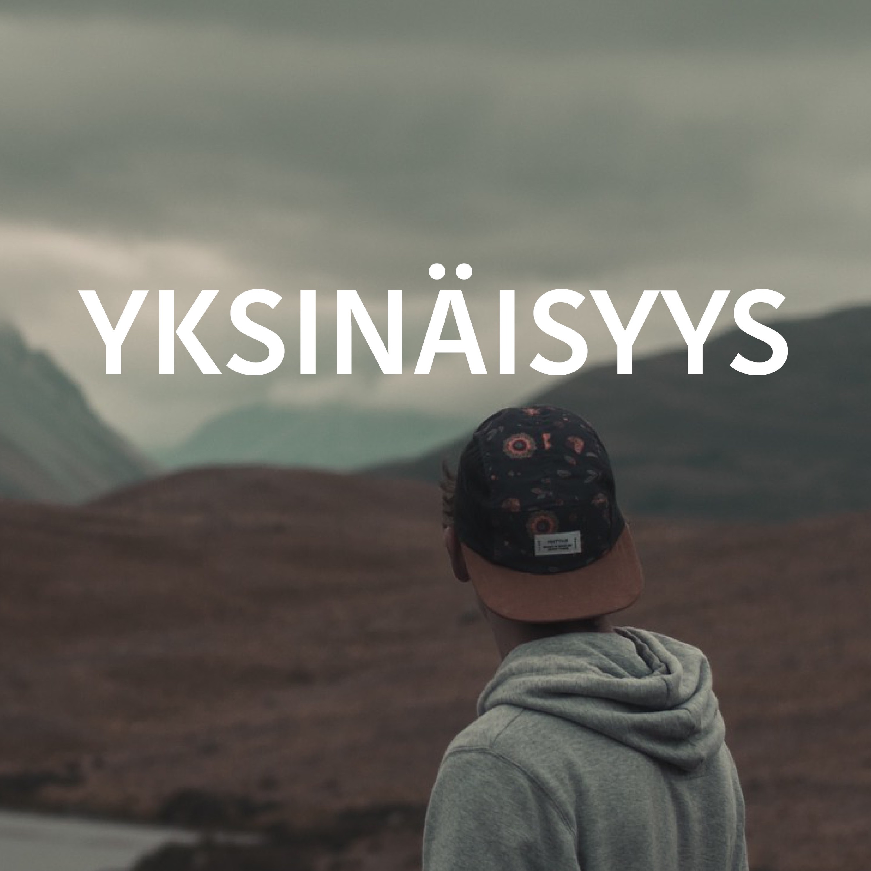 Pari sanaa ja kuppi kahvia