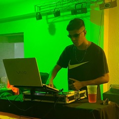 VOU TE EMPURRAR - Mc Caio Da VM, Mc Buret & DJ Moraez