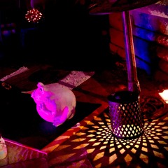 Pondering Toad (in a basket...)