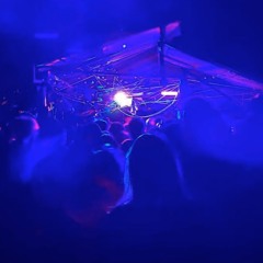 25.09.2023 17uhr25 mit_kopfhörern_durch_die_stadt