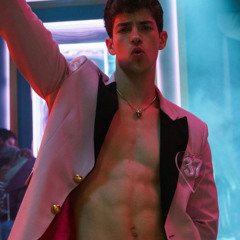 FAME IS A GUN (rm muxisium)