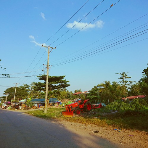 တရွေ့ရွေ့ ချီ ... - Kayarr of ThePhosphorap