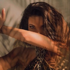 Inessa Bonet - Stranger On The Planet