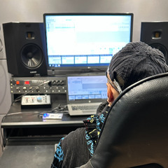 MC Yago - Louca e Ciente (DJ R7) Lançamento 2025