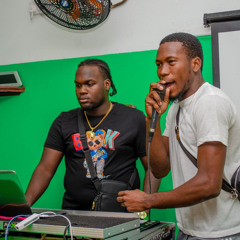 TEAM DO ROAD { DJ MIKEY FT DALO } @THEBAR CARWAY SUNDAZE !!