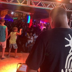 MC HENRRY - CHAMA NO VULGO DO URSO BRANCO [ DJ FT 22 DO CPX ]