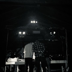 Turn up the speaker (hardstyle edit).mp3