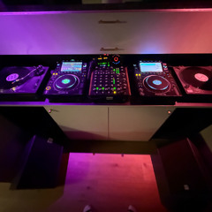 Gavin Peters Under Ground,  No Frills , No Flowers Old Skool Garage mix 90% Vinyl set