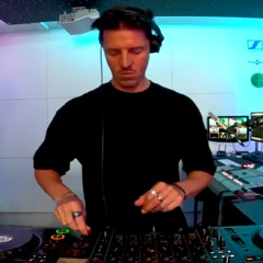 Clint Lee - Global Live