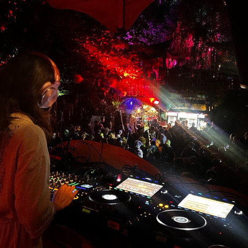 Iris Anahata ♡ Mühle Floor / Mit Dir Festival 2025
