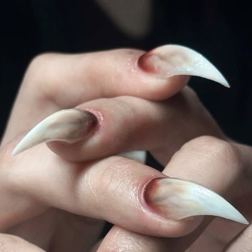 i kno sum niggaz thatd sell they soul for a bag of chips/crawl *+prod deth+*