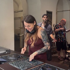 Miriam Mondshein | Radio Rudina